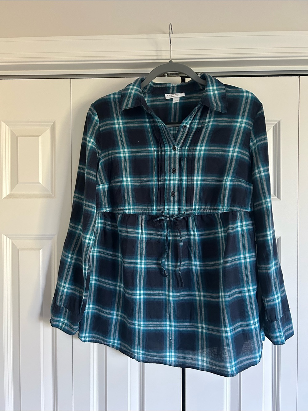 Liz Lange Maternity Navy Teal Plaid Tie Waist L/S Maternity/Nursing Top Medium